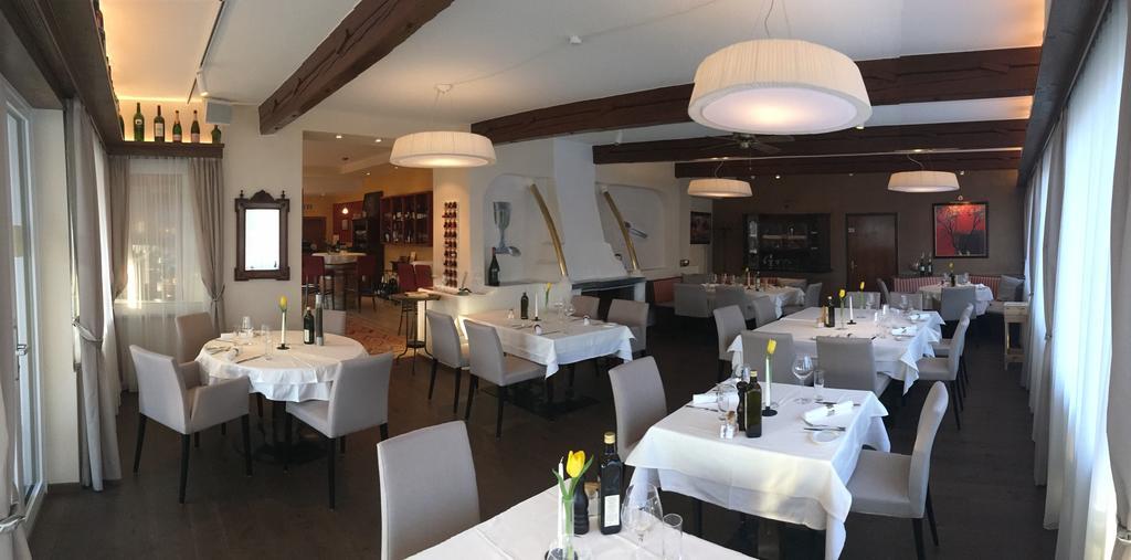 Hotel - Restaurant Soleo 크롬펜돌프 외부 사진